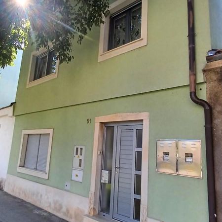 Vile Park Apartments Pula Exterior foto